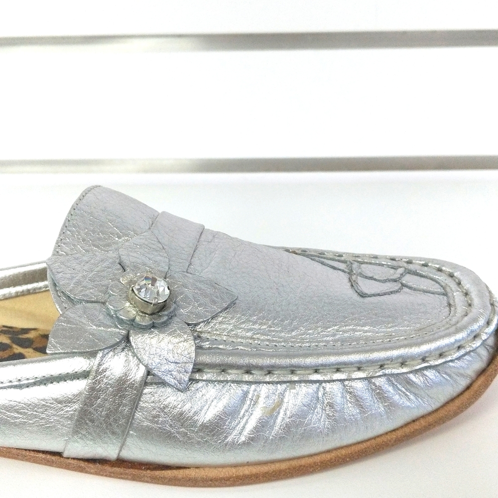 Beverly Feldman Shoes - Picture 2 of 4